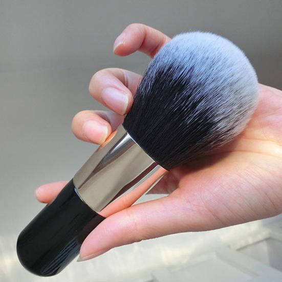 Women Makeup Brush Portable Travel Professional Soft Synthetic Bristles Blush Loose Powder Foundation Blending Kabuki Brush
