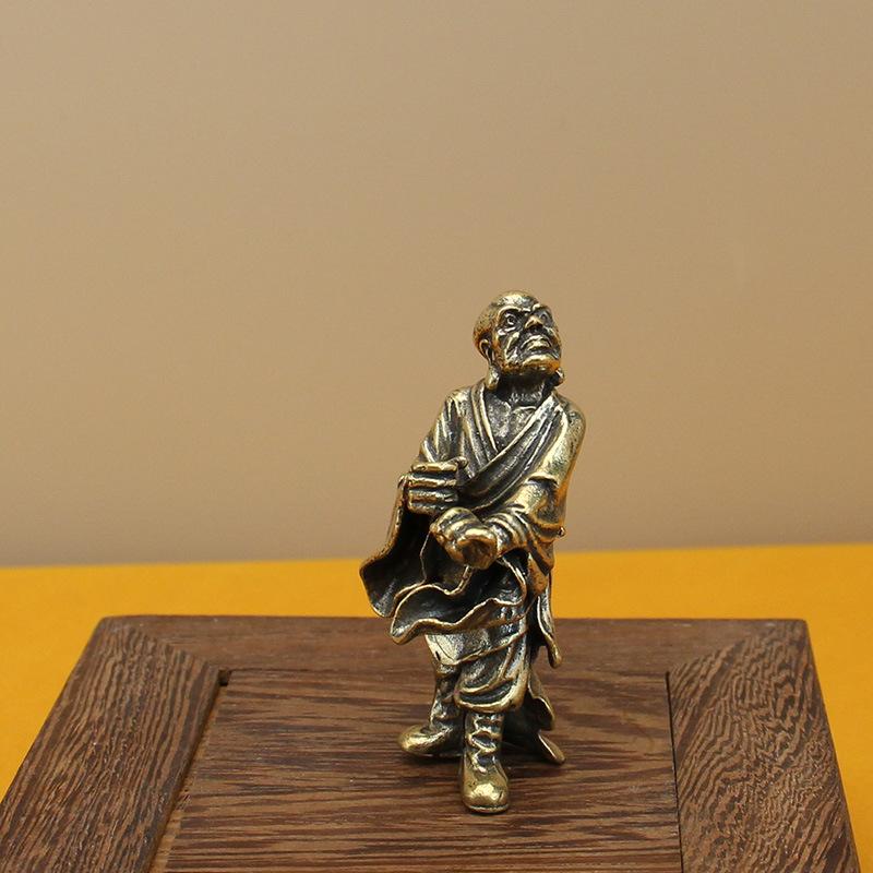 

Коллекция из восемнадцати латунных фигурок архатов, антикварные ретро настольные медные украшения с драконом и тигром, цельные миниатюрные медные фигурки людей