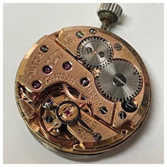 Used Omega Manual winding movement Cal.620 Crown, winding core, and windshield included [Current status] No. 67284