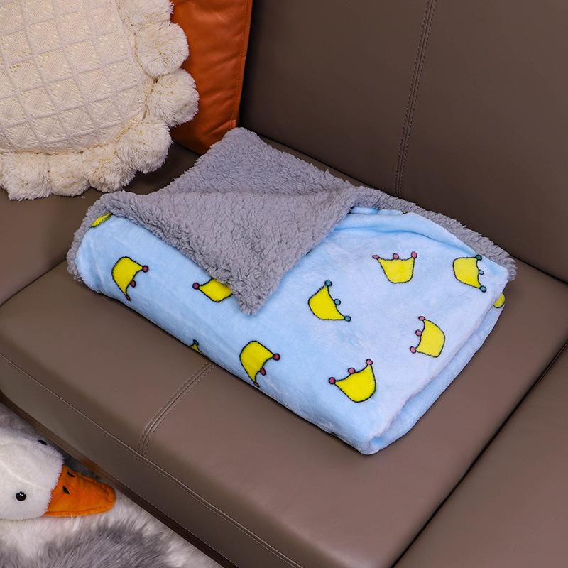 Plush Double-Layer Dog Blanket & Cushion - Thick, Anti-Dirt Cover for All Seasons