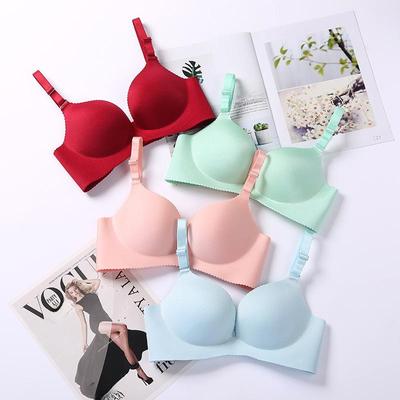 Manny Queen Seamless Adjustable Bra for Small Busts