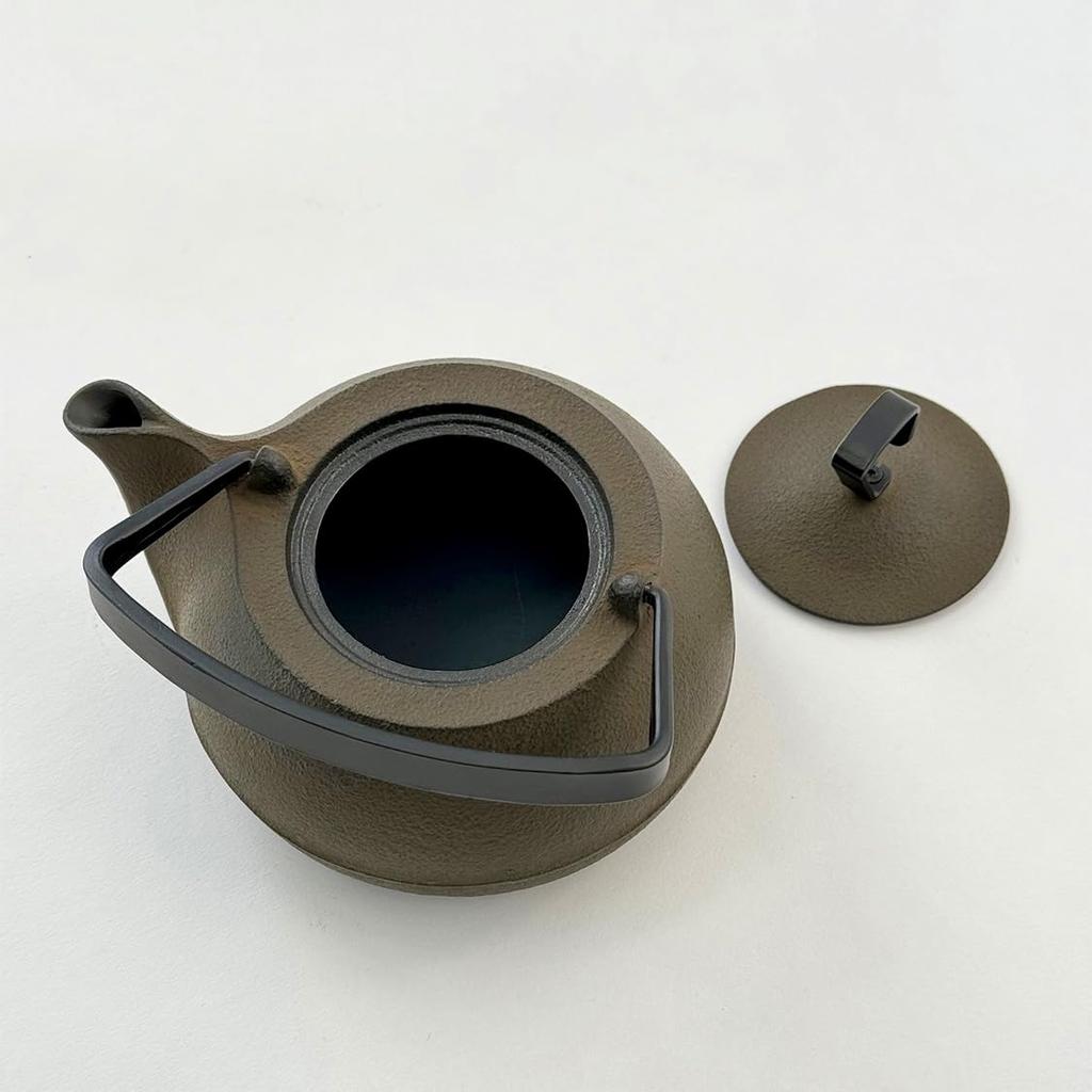 Nanbu Iron Teapot TETSUBIN KETTLE Ichiudo Cast Iron Compatible with 200V IH Cooktops [0.7L Kettle] (Black Finish)