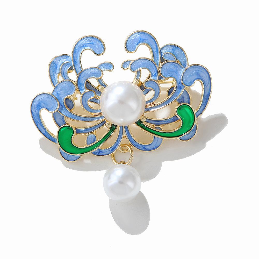 

Брошь из барочного жемчуга Премиальный стиль Цветы Хризантема Костюм Идеальный подарок для пар Пальто Ципао Корсажная булавка Ювелирное изделие
