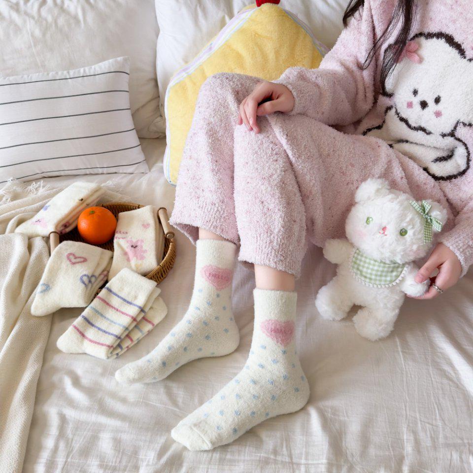 Cute Cartoon Pink Plush Wool Mid-Calf Warm Women's Socks – Winter Fleece-Lined Sleep & Floor Socks