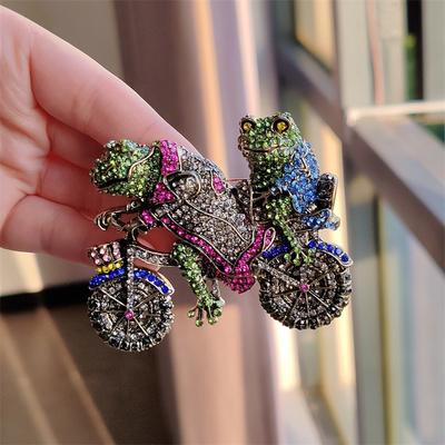 Mittelalterlicher Schmuck Retro Schwere Industrie Diamant Set Froschkönig Fahrrad Brosche Zubehör Pin Dekoration
