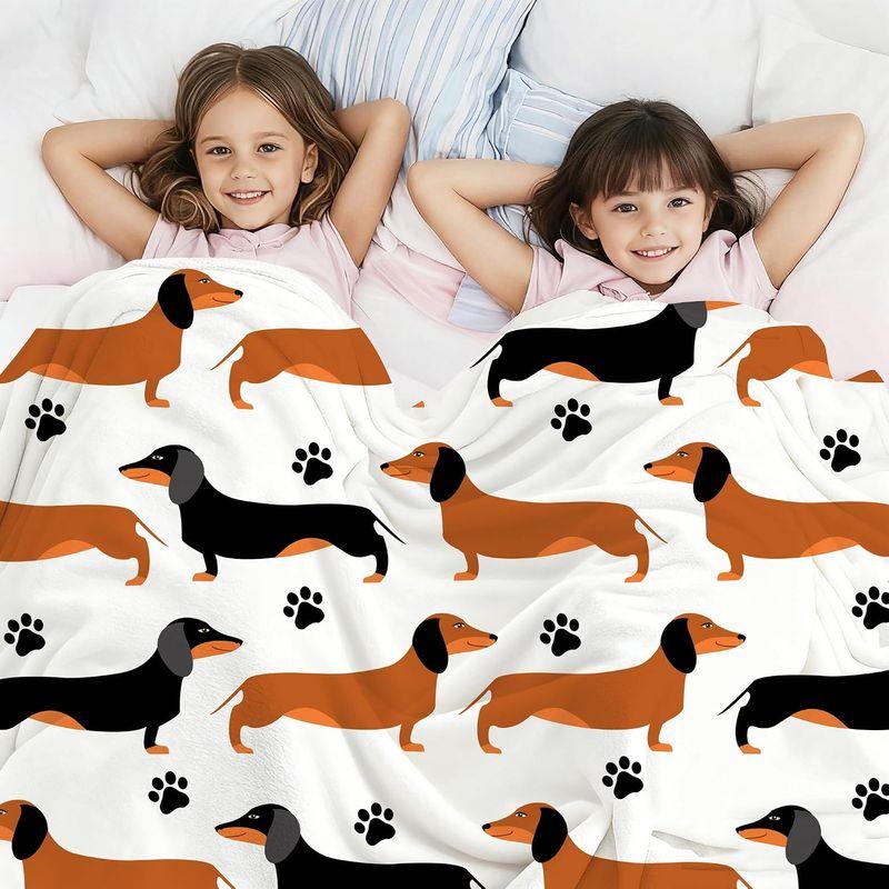 VIKAMA Cute Dachshund Wiener Dog Flannel Fleece Throw Blanket Lightweight Decor Gift for Dog Lovers Teens Men Women Boys Girls