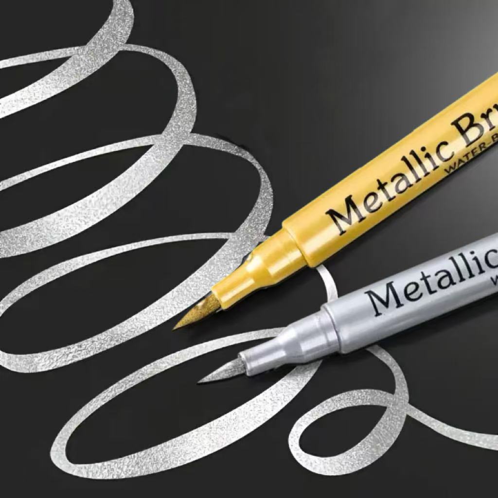 Set of 5 Metallic Glitter Markers in Golden and Silver Colors, Perfect for Creating DIY Photo Albums, Decorating Black Cards, Ma