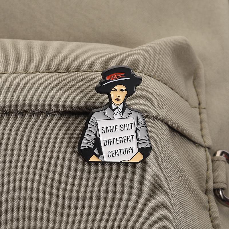 Gleicher Scheiß Anderes Jahrhundert Emaille Anstecknadeln Feminismus Zitat Broschen Reversabzeichen Feministischer Schmuck Geschenk für Freunde