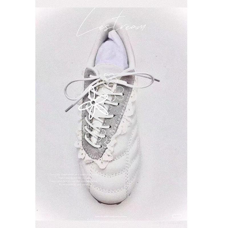 

Cowhide version of the new retro casual versatile sports shoes niche diagonal belt design white shoes women 35