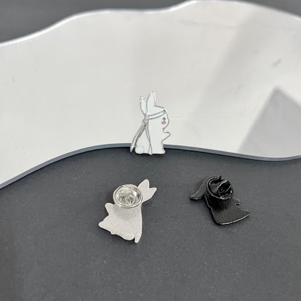 Wang Yibo & Xiao Zhan Wangxian Rabbit Brooch: Cute Japanese-Style Couple Badge
