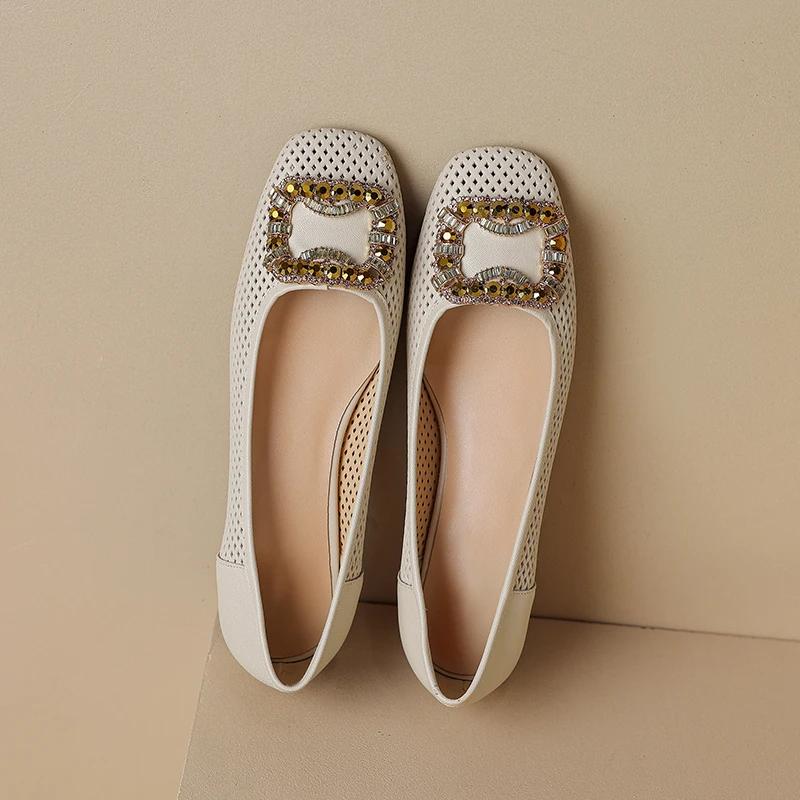 

Мода 2024 года, женские туфли Мэри Джейн на высоком каблуке с квадратным носком, женские туфли-лодочки с абрикосовым кружевом и жемчужной квадратной пряжкой, сексуальные свадебные туфли для женщин 40