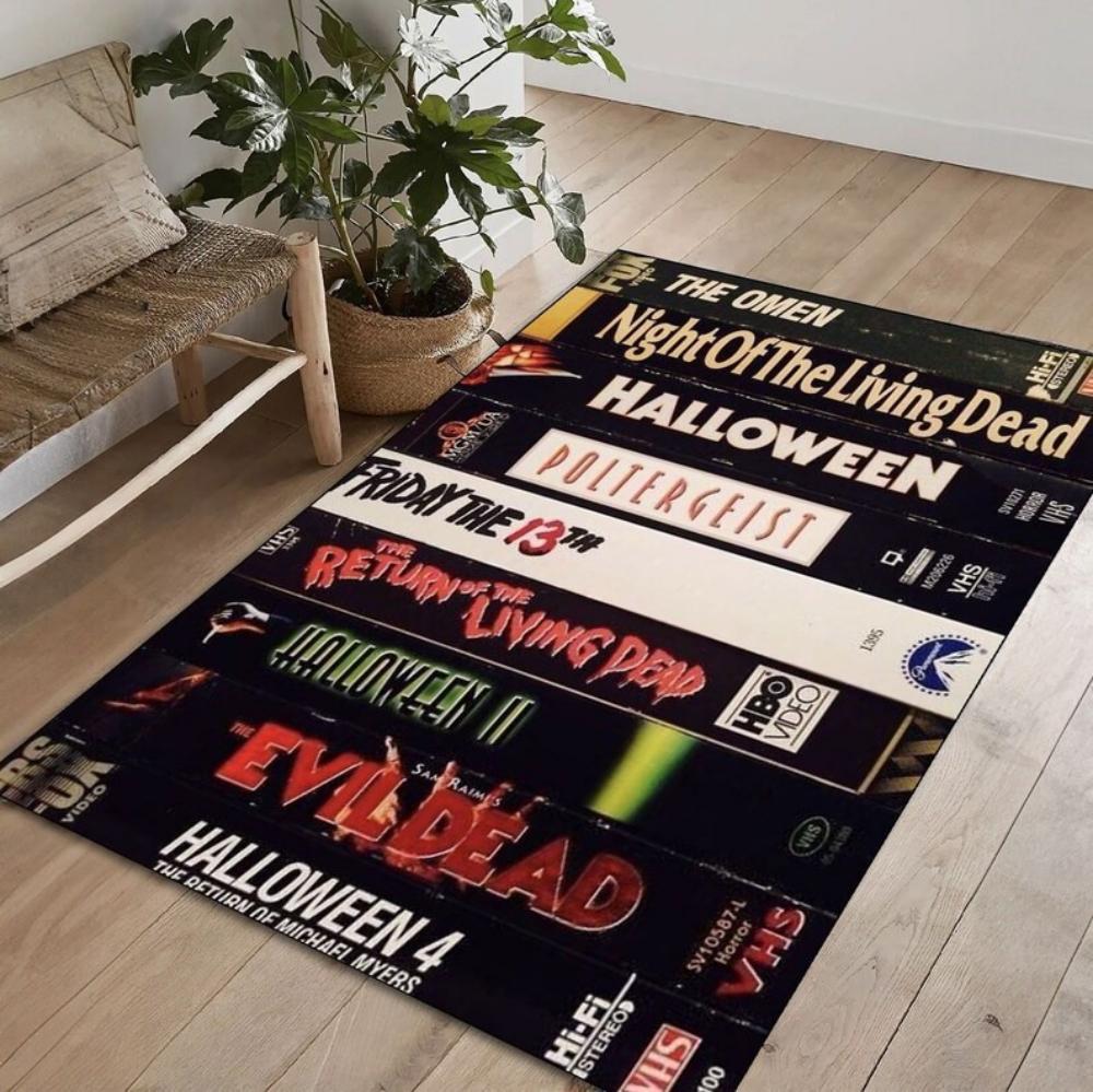 1 Stück Retro Horror VHS Film Filme Großer Teppich Retro Teppich für Wohnzimmer Schlafzimmer Man Cave Spielzimmer Bodenmatte Rutschfest Dekor