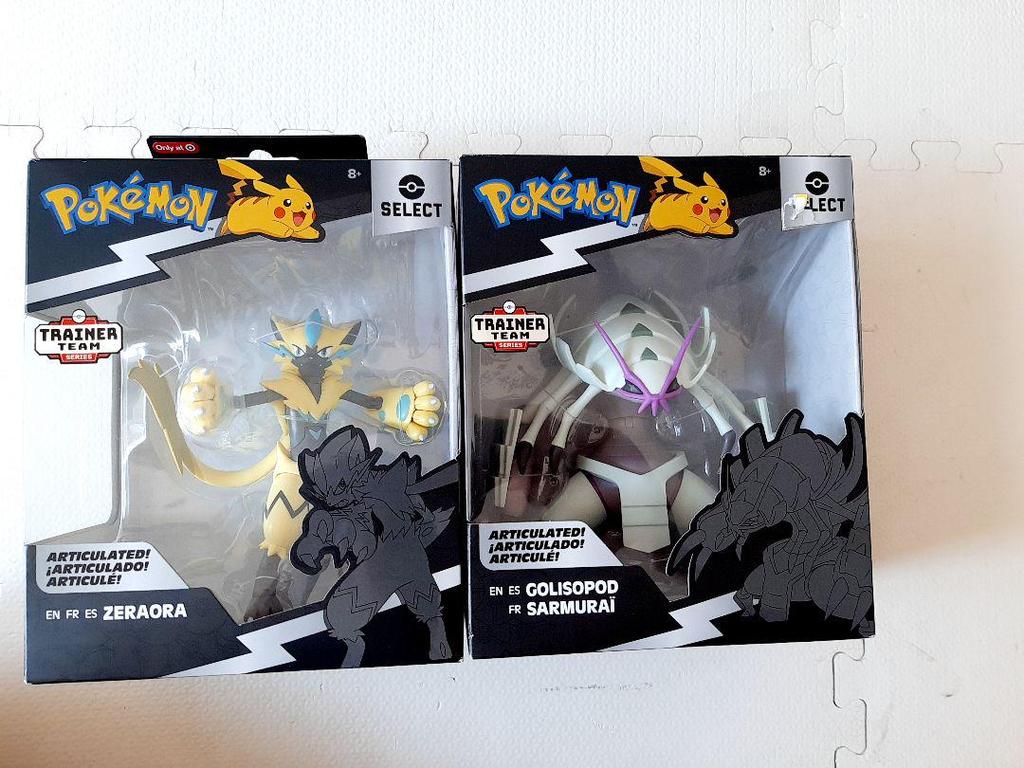 [USED] Overseas Exclusive Pokemon Select Golisopod Figure Zeraora