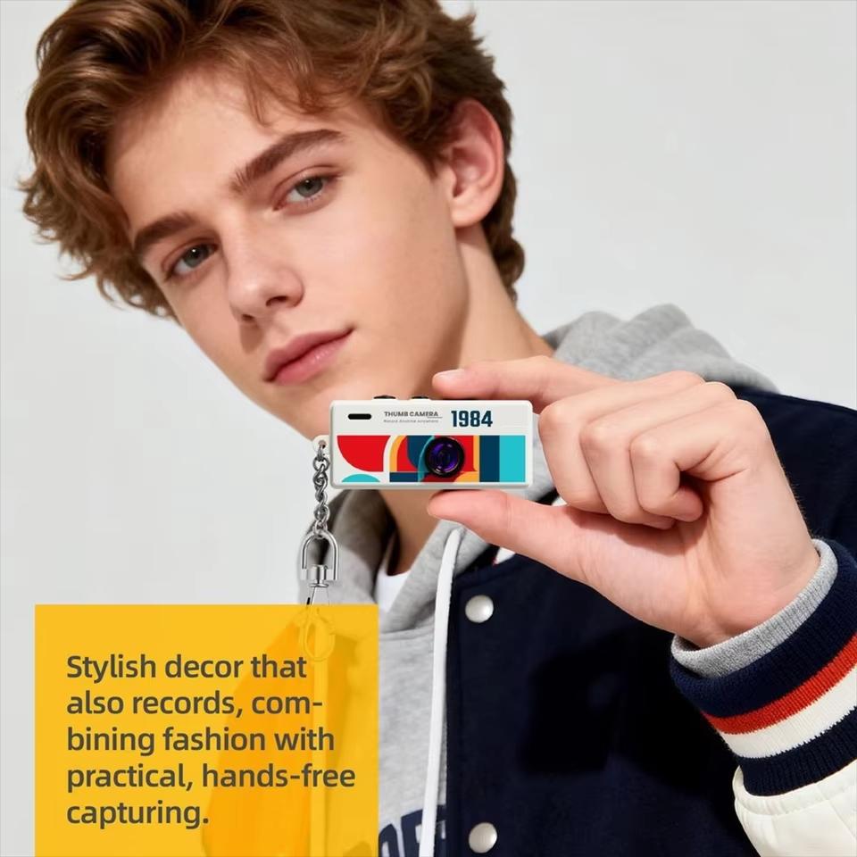 Mini Retro Thumb Keychain Camera 1080P Video Recording CCD Digital Camera 0.96Inch Portable Charmer Small Camcorder With Flash Support TF Card G6 X7