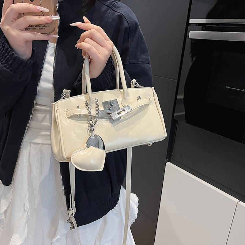 2025 Summer New Bag Niche Design Handbag Fashion Commuter Shoulder Messenger Bag Premium Platinum Bag