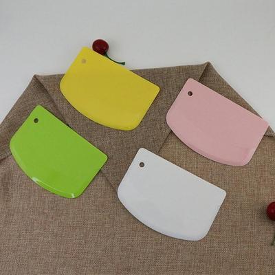 Colorful Plastic Dough Scraper for Cakes and Baking