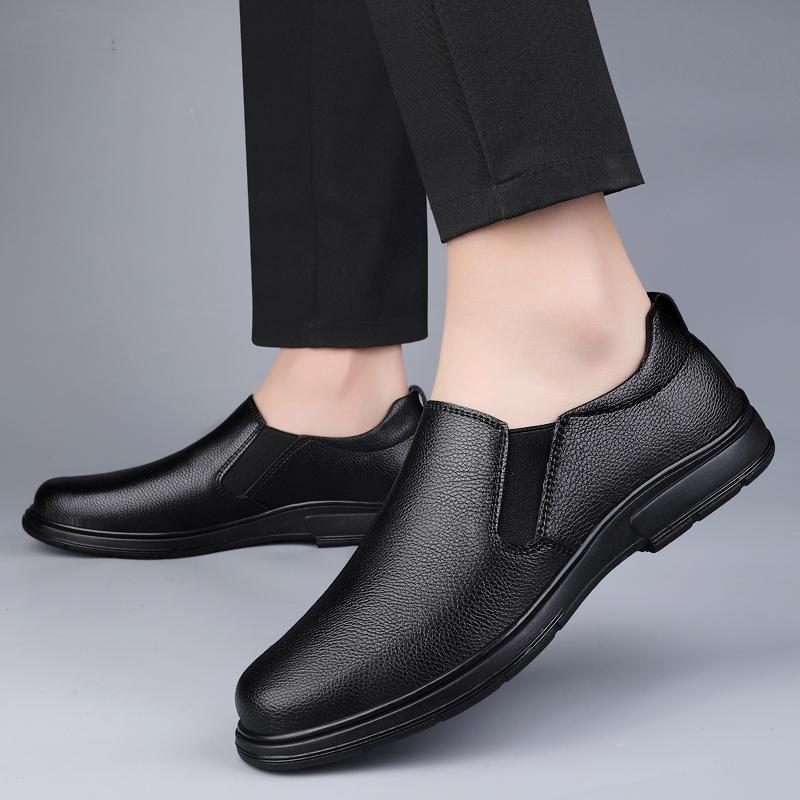 Fashion Classic Brand Men's Leather Casual Shoes Massage Men's Loafers Shoes Winter Velvet Men's Business Cotton Shoes Comfortable Daily