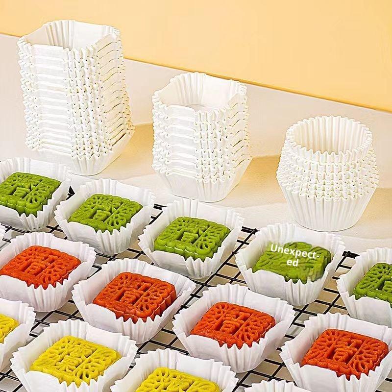 Mittelgroße 45/50/55/62mm Quadratische Papierförmchen für Mondkuchen, Xue Meiniang Papiertablett, Packung mit 100/250, Ölfeste