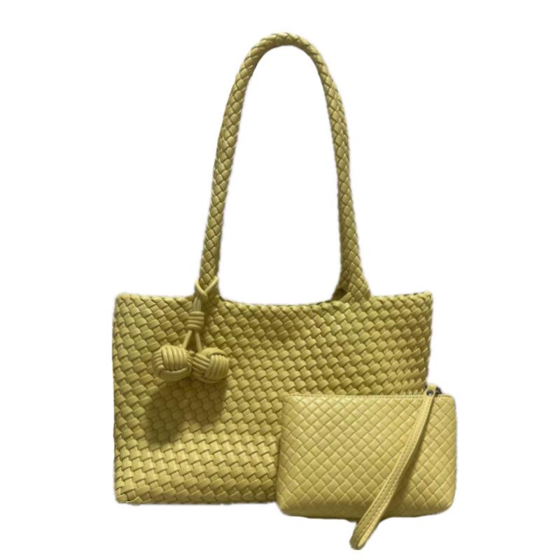 Hand-Woven Large Capacity Women’s Bucket Tote - Spring/Summer 2026 Collection