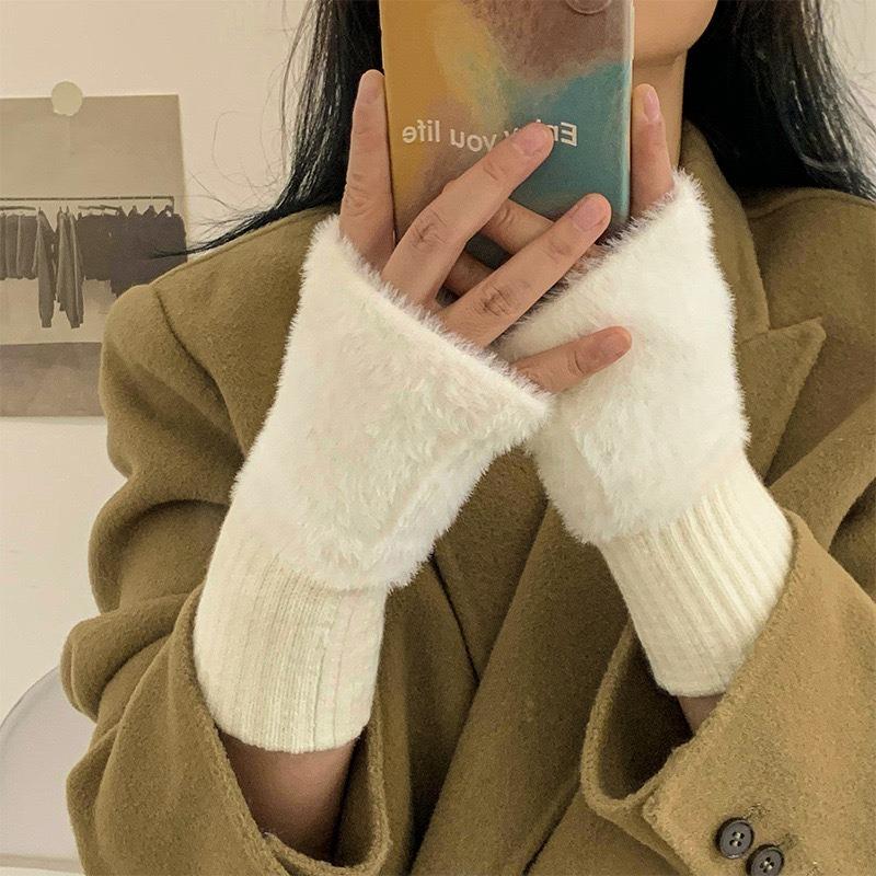 Mink Plush Plush Student Gloves Warm and Cold Gloves Female Winter Female Black and White Cute Office Half Finger