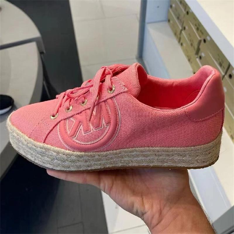 Spring and Autumn Flat Flat Shallow Mouth Fashion Casual Sports Shoes Flat Comfortable Popular Model Lace-up Walking Shoes