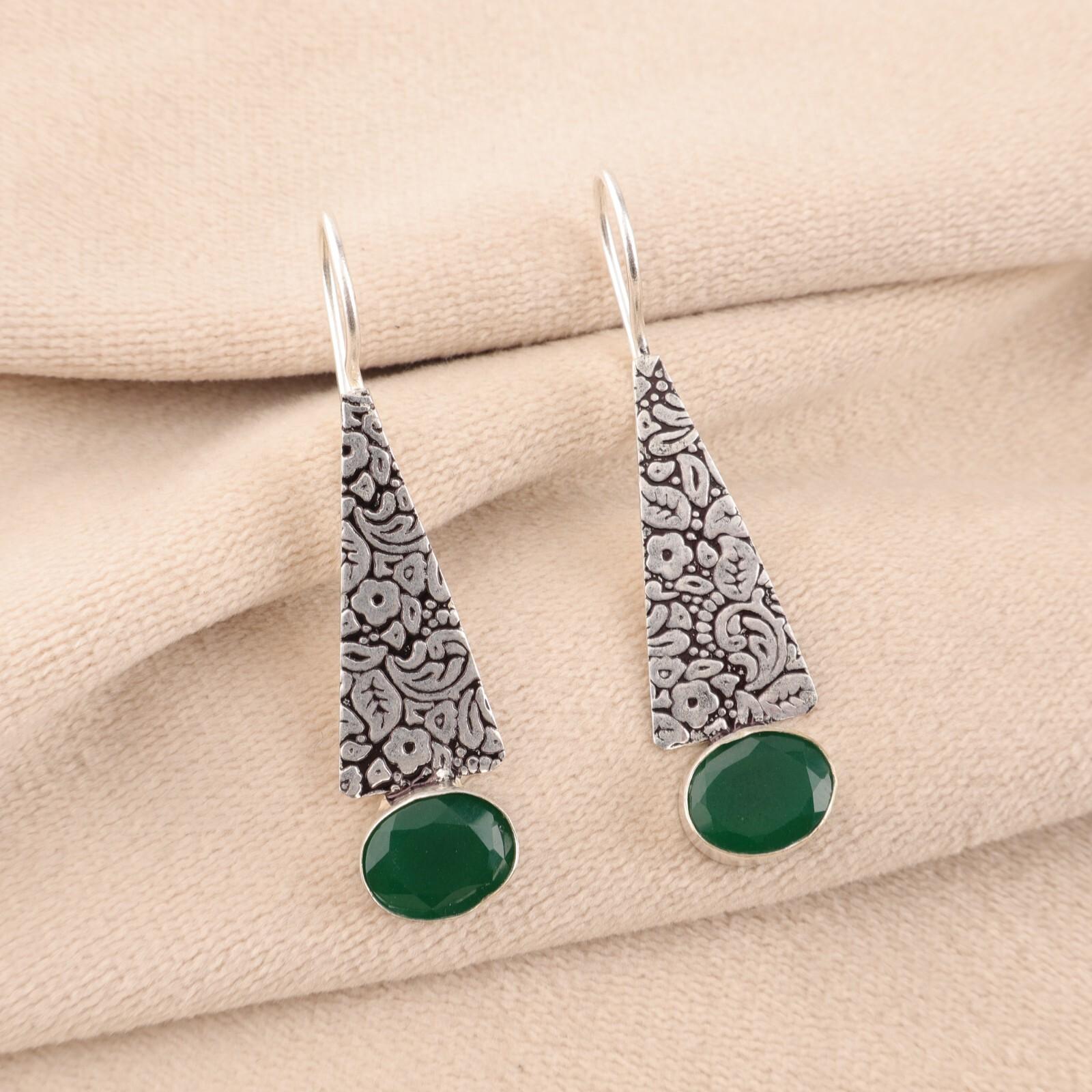 

Натуральный зеленый оникс драгоценный камень 925 стерлинговое серебро ювелирные изделия ручной работы серьги 1.9 EE-165-17