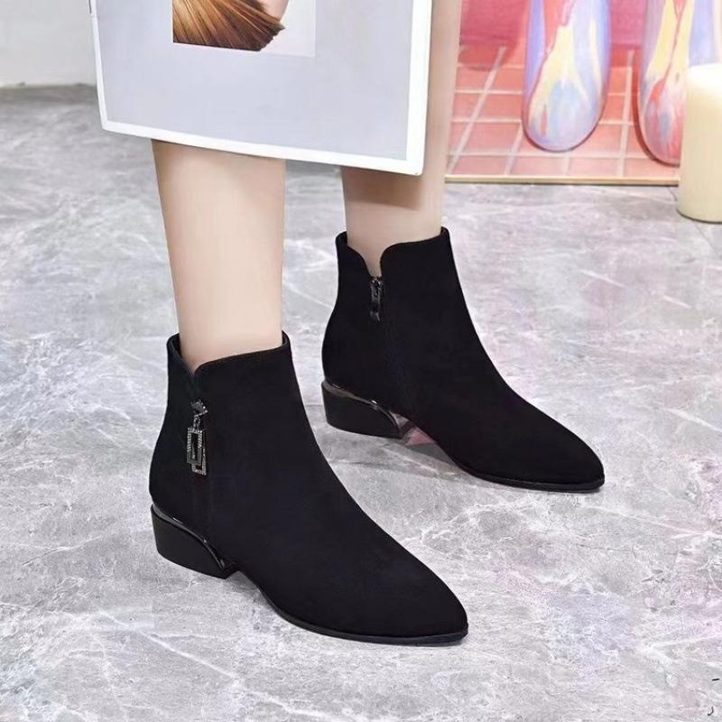 Low-heeled Short Boots Women's Thick-heeled Spring and Autumn Single Boots 2025 Autumn New Matte Mother Shoes Flat-soled Soft Leather Small Bare Boots