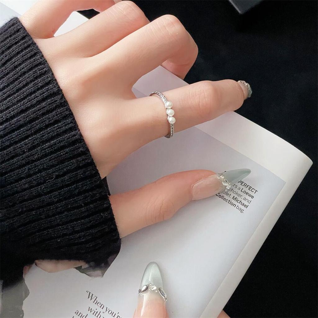 Crown Diamond Elegant Personality Open Ring Pig Nose High Sense Fashion Light Luxury Stacking Wearing Simple Ring