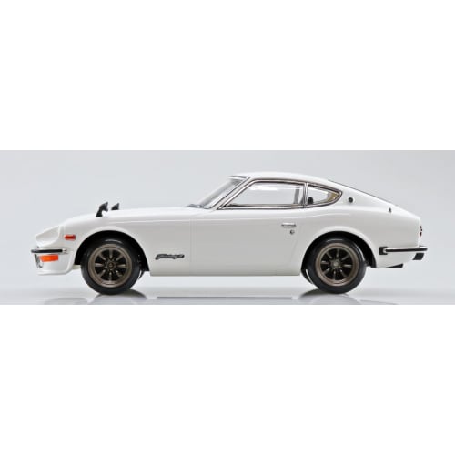 Aoshima Bunka Kyozai (AOSHIMA) 1/32 Scale Rakupla Snap Kit No. 15CU-WH Nissan S30 Fairlady Z Custom White Pre-Colored Plastic Model Kit (Automobile)