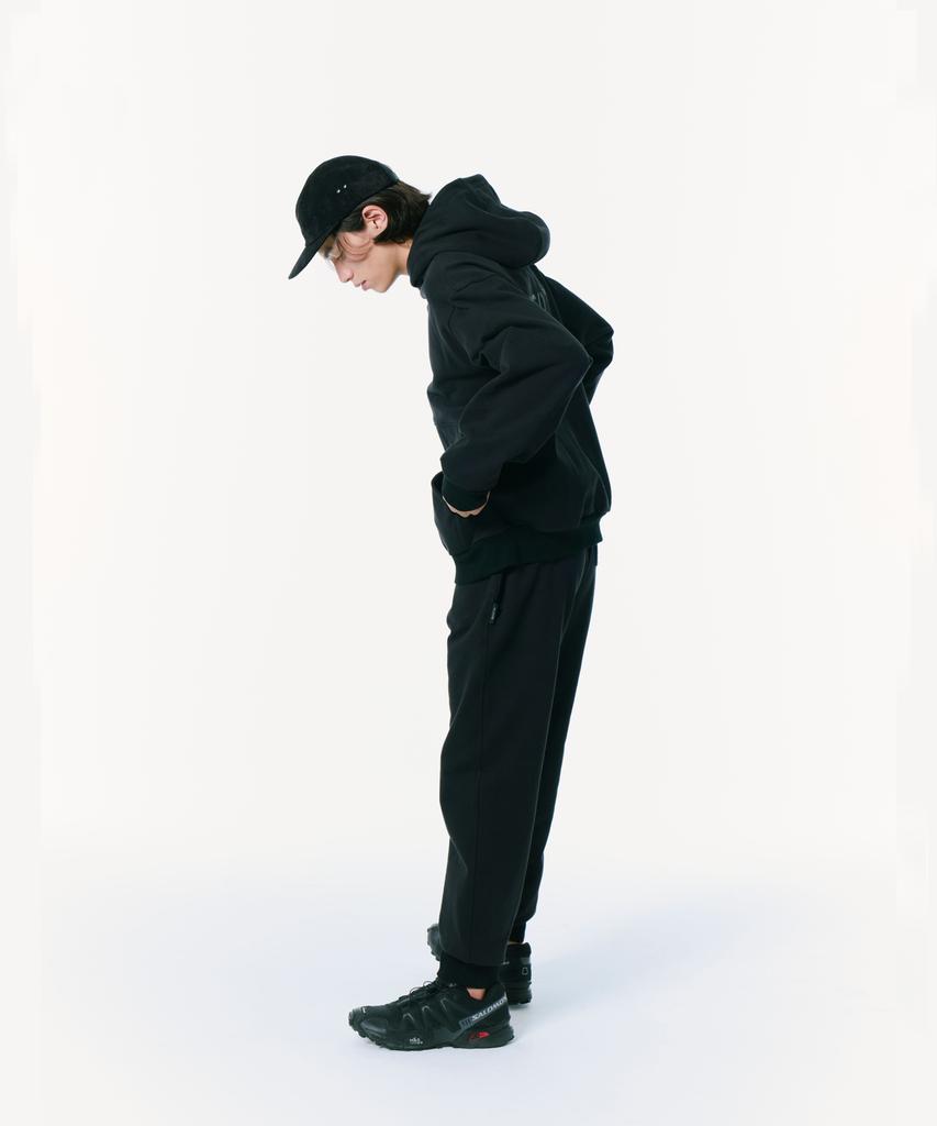 Millakodeu Smooth Soft Jogger (Black)