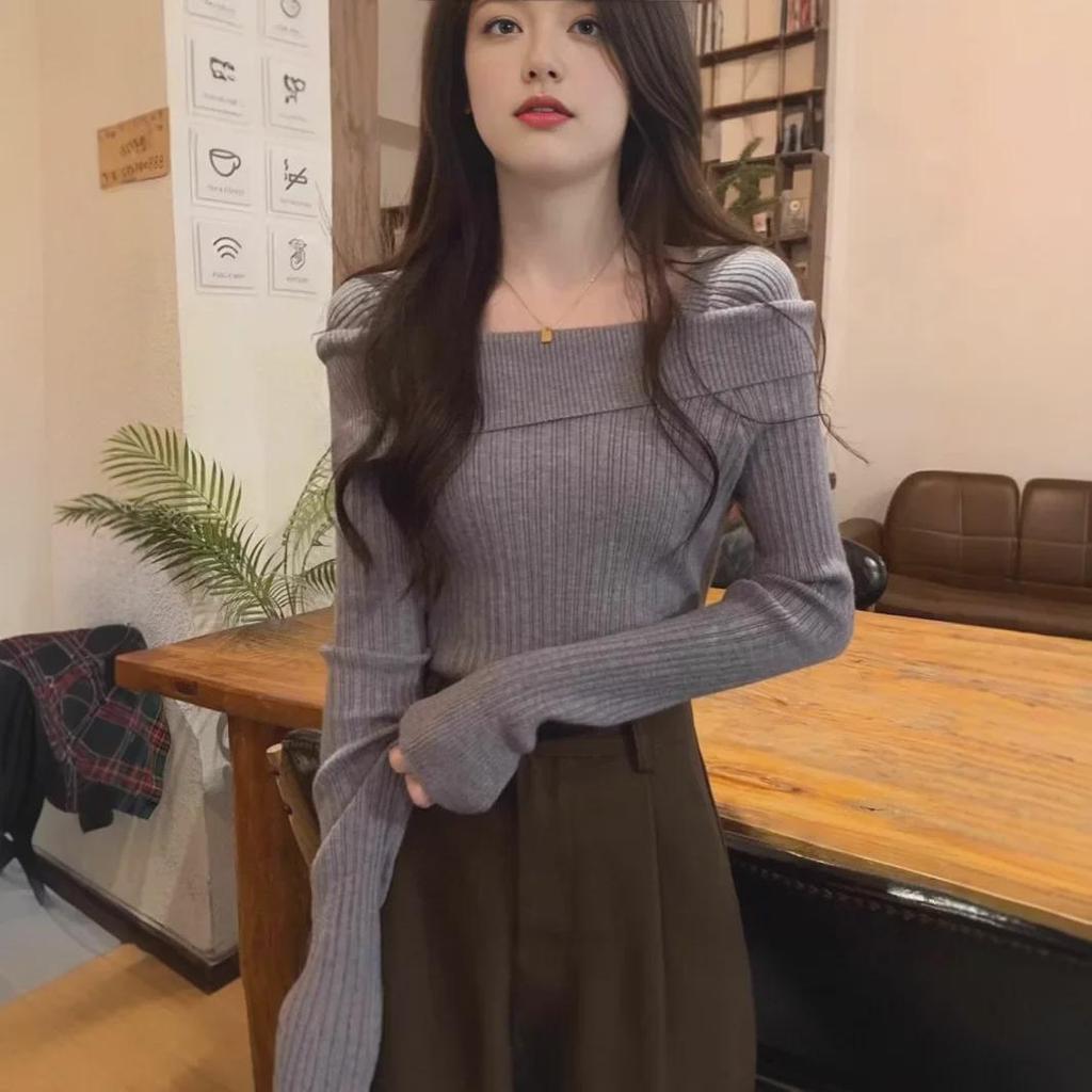 2024 Autumn One-Shoulder Slim Lapel Sweater – High-End Niche Design for Trendy Look