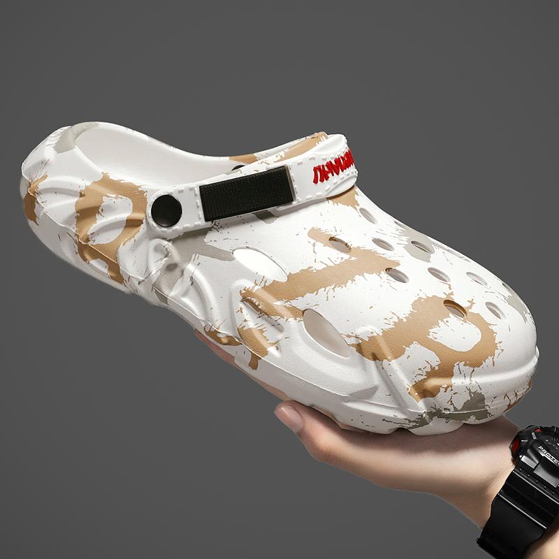 Fashion 2024 new fashion casual men's and women's sandals slippers cartoon wading summer beach couple men's and women's shoes