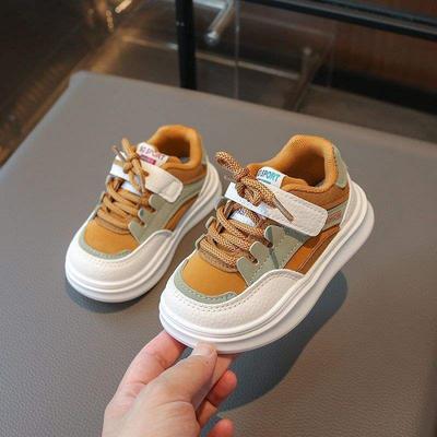 Chaussures fonctionnelles pour enfants, chaussures de sport, chaussures de skate, chaussures de course pour bébés de maternelle pour enfants moyens et petits, automne 2025 nouveau