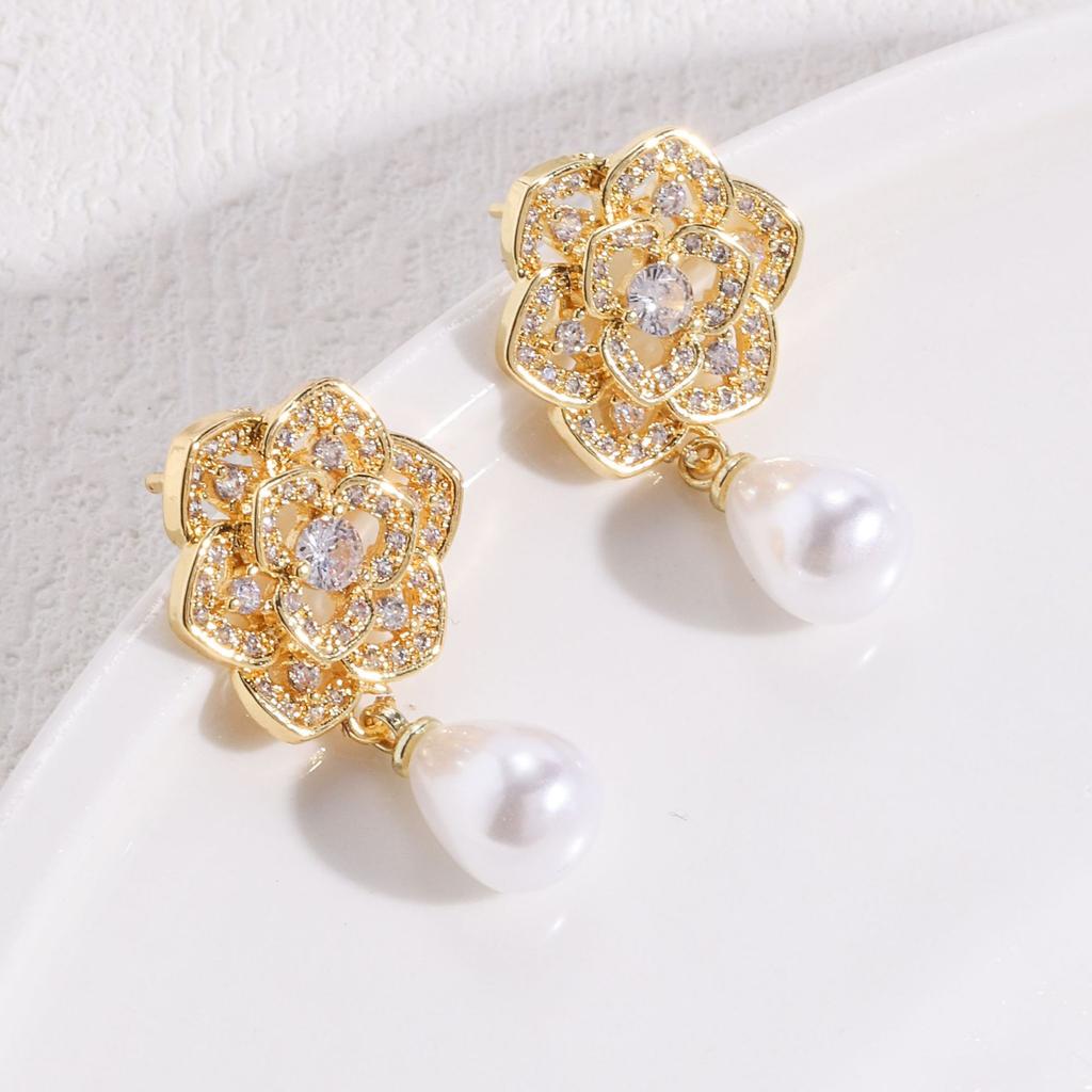 Pearl Necklace Women'S High-End Light Luxury Inlaid Zircon Earrings Necklace Set Jewelry