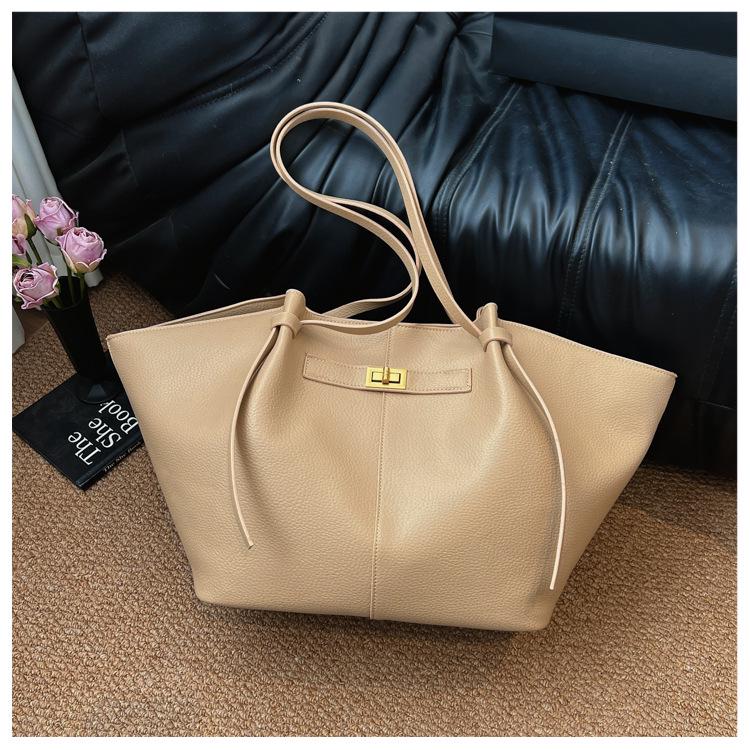Cross Retro High-End Women's Versatile Tote, European-American Fashion, Large Capacity Shoulder Bag