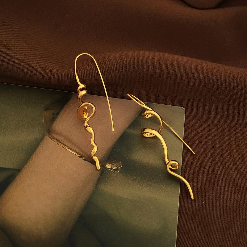 Copper Abstract 3D Design Earrings - Cool Street Style Ear Hook T533