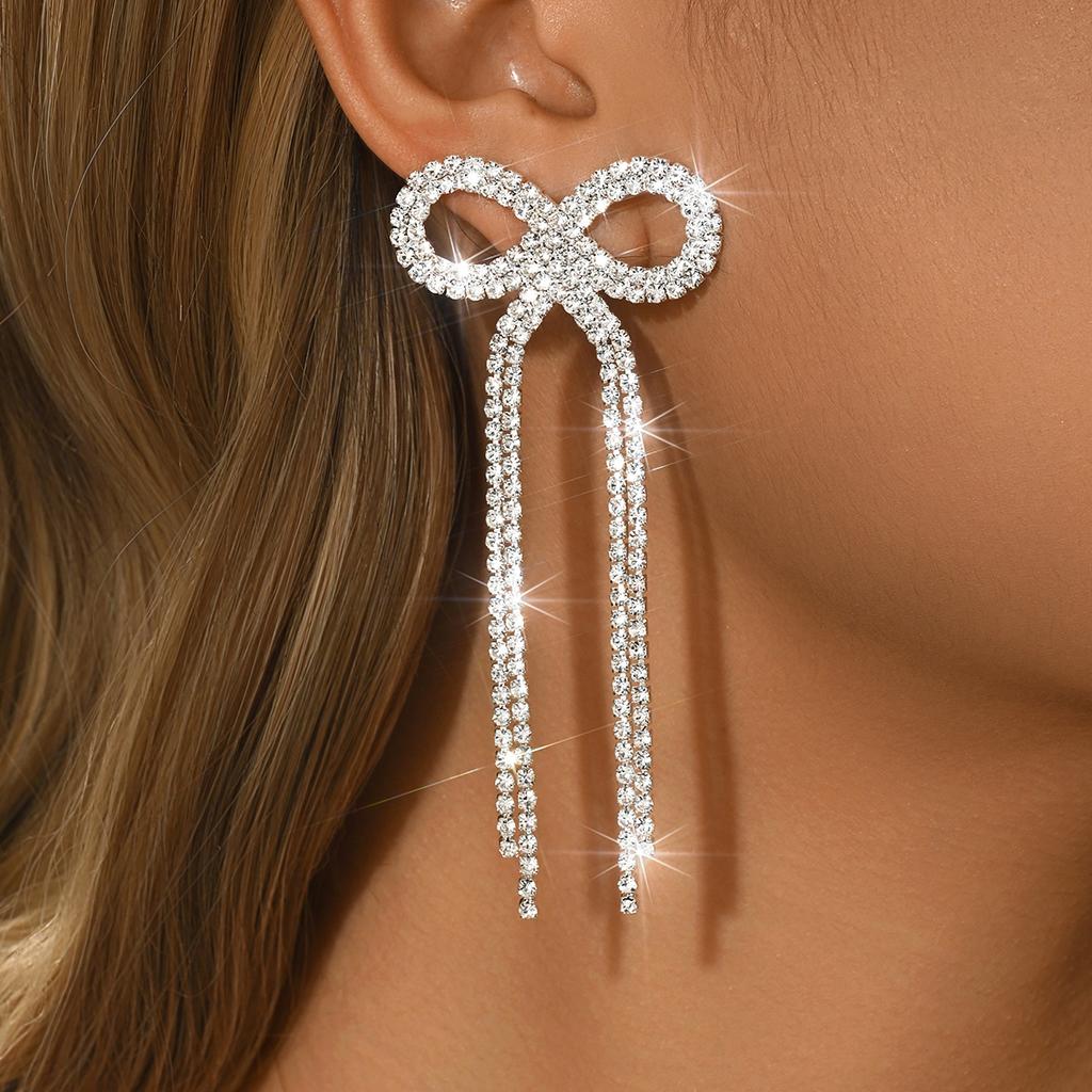 Elegant and sparkling full diamond geometric earrings for women, fashionable and high-end earrings, wholesale of ear accessories