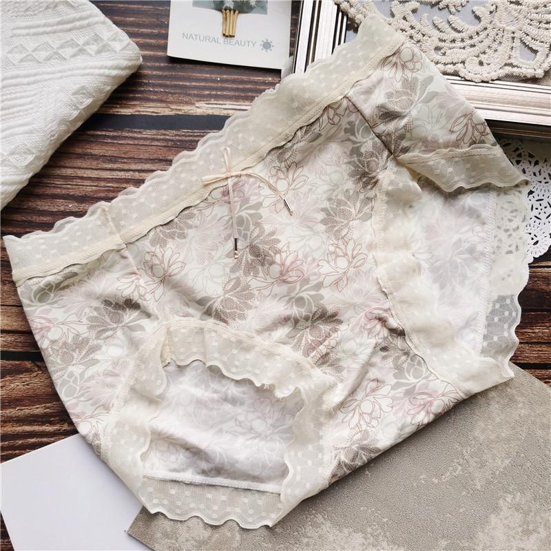 Girls' Underwear Summer Printed Breathable Light Soft Wrap Buttocks Lace Edge Girls' Briefs Ice Silk
