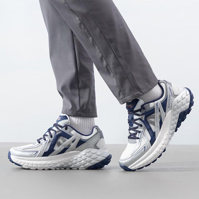 Skechers Men s 232740-WNV Casual Lifestyle Shoes EU 39.5