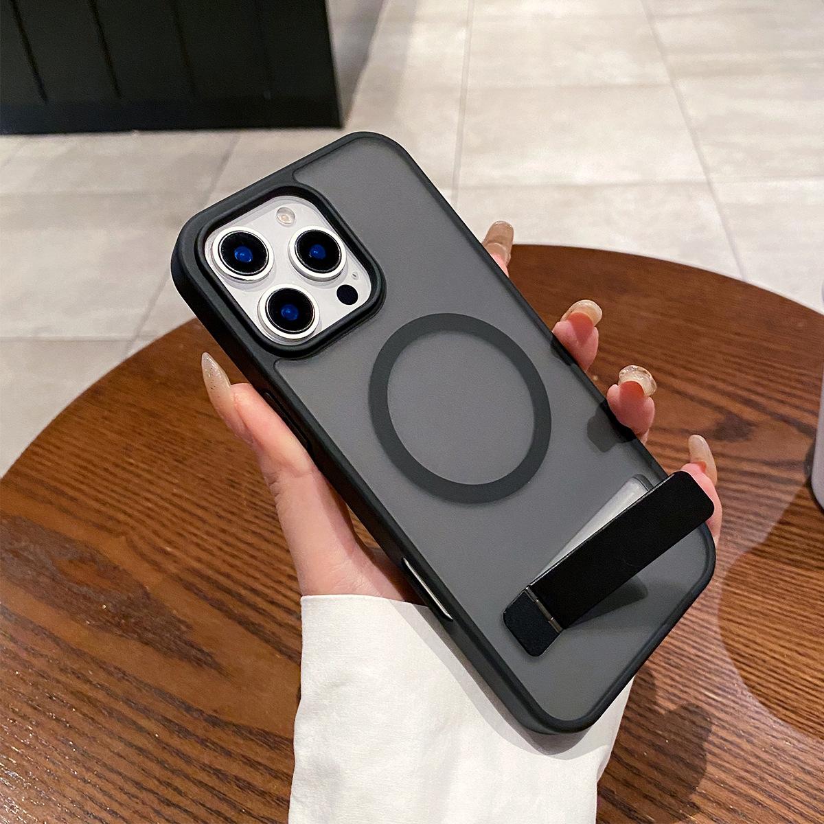 

Minimum Order for One Piece of One-piece Bracket Magnetic Phone Case for Apple Phone Case Magnetic Lens All-inclusive Four-corner Anti-fall Bracket For iPhone 17PROMAX