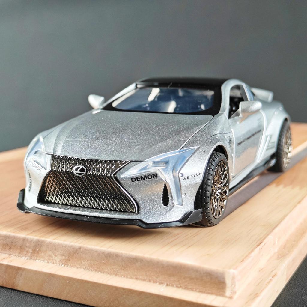 1:32 LEXUS LC500 Sportfahrzeug Legierung Druckguss Modell Computer Schreibtisch Ornamente Sammlungen Für Ihren Freund Am Valentinstag