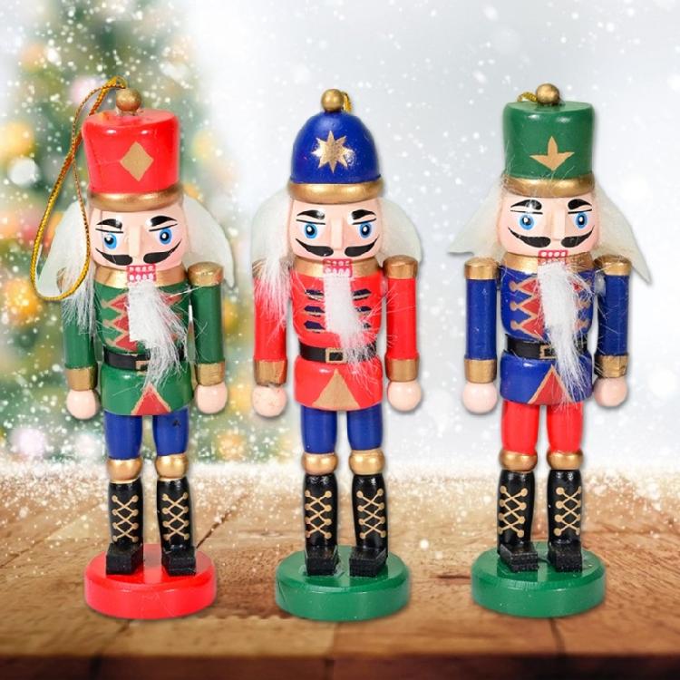 3pcs Holidays Nutcrackers Shaped Tree Hangings Hand Painted Wood Figurines Pendant Christmas Themed Embellishments