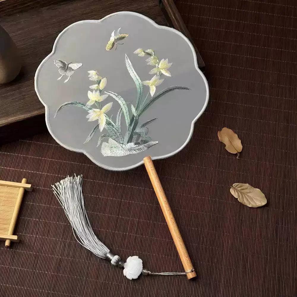 Chinese-Style Suzhou Embroidery Double-Sided Embroidered Fan, Traditional Hanfu Prop, Dance Fan, Special Fan for Cheongsam, Classical Craft Fan