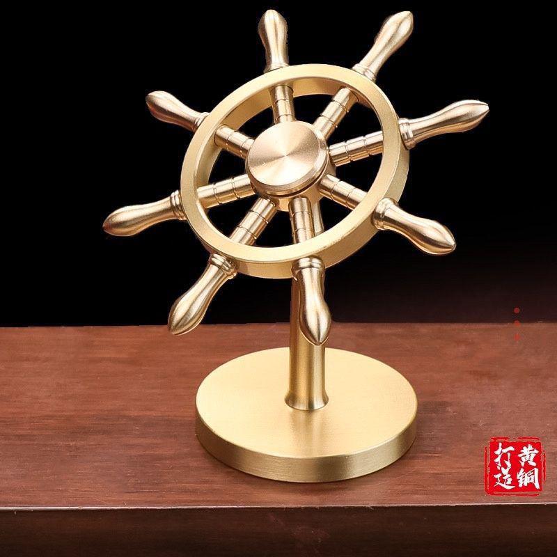 Messing-Steuerrad-Schreibtischornament für den Steuermann - reibungslose Fahrt Dekompression Drehendes Ruder