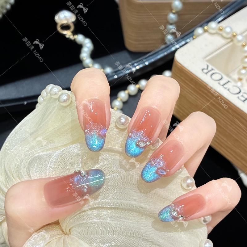 

Y60 Ice-Clear Gradient Blue Cat Eye Medium-Length Handmade Nails Plus Size (for slightly larger hands)