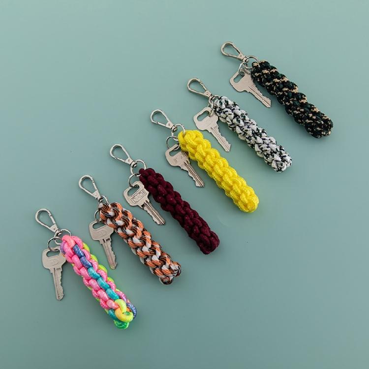 Stilvoller Mais-Nylon-Schlüsselanhänger Minimalistische Designs für Trendsetter und Bastelbegeisterte Suchen Sie Einzigartige Modeaccessoires