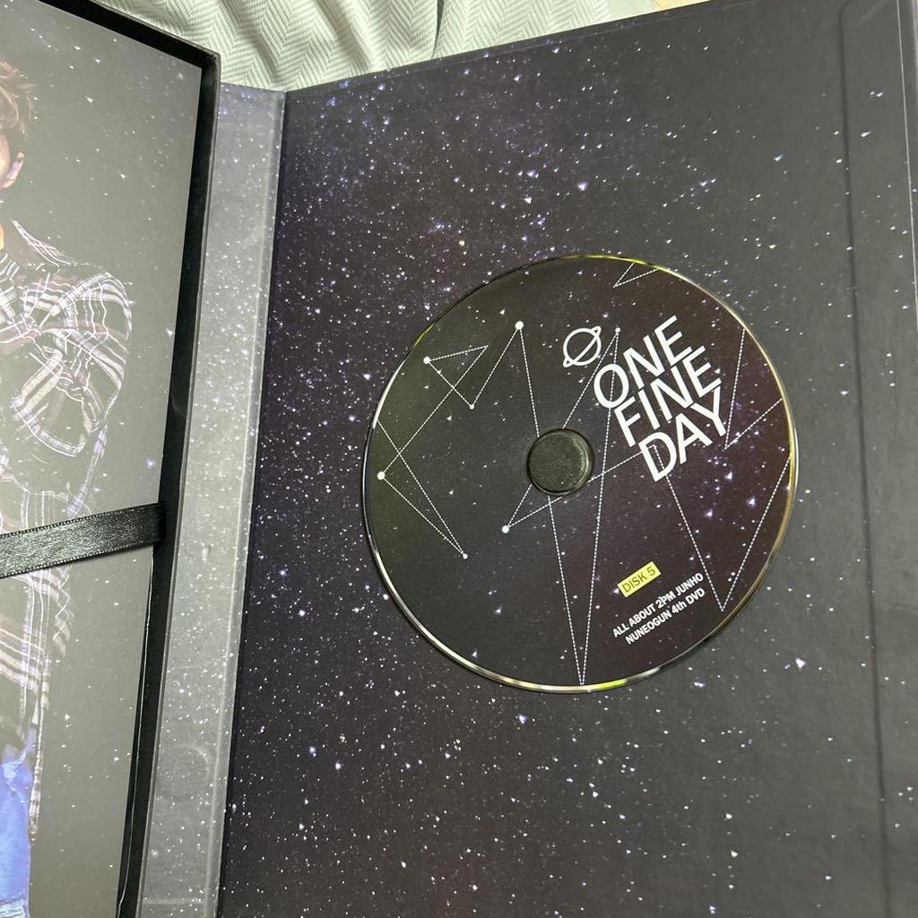 [USED] 2PM Junho 5 DVDs and slogan etc.