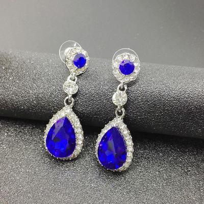 European & American Fashion Water Drop Crystal Earrings - Stylish, Shiny, All-Match Jewelry for Women