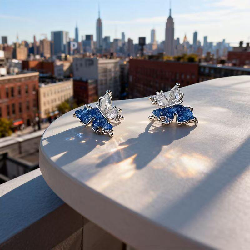 

Blue Butterfly Stud Earrings - Light Luxury, Silver Needle, High-End Minimalist Jewelry for Women срібний/синій
