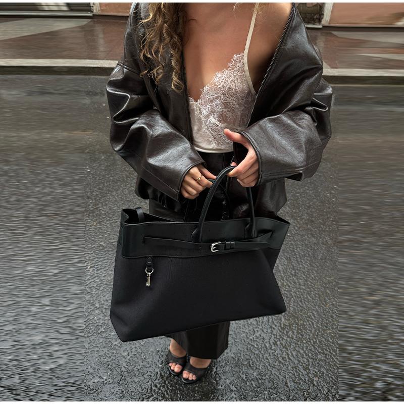 Women Green Stand Collar Leather Jacket Fashion Zipper Long Loose Outerwears Chic 2025 New Autumn Fashion High Street Lady Wear